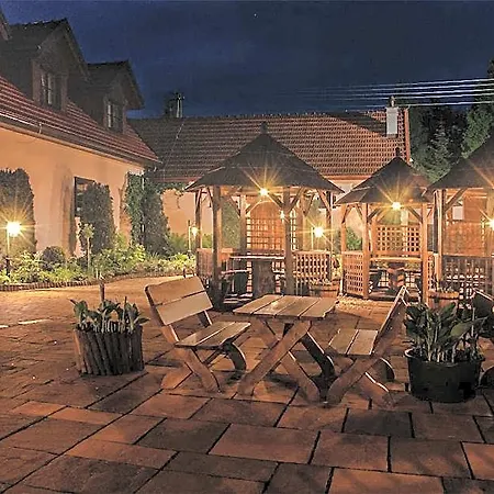 Pod Kogutkiem 3* Krzywaczka