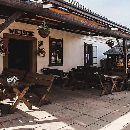 Pod Kogutkiem Hotell