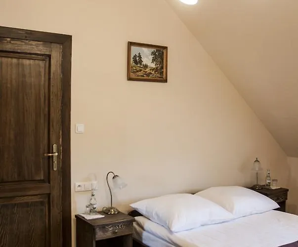 Pod Kogutkiem Hotell